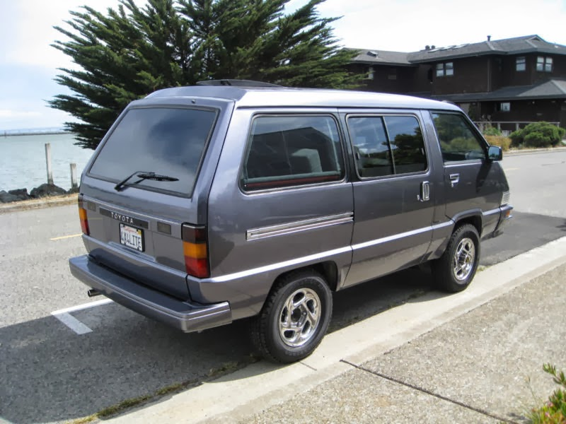 Illustration for article titled Survive The Zombie Apocalypse With A Pint Sized 4X4 Toyota Camper
